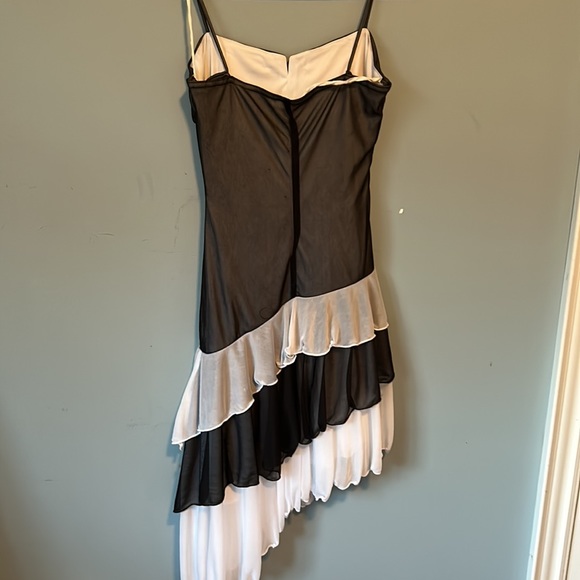 Majora Party Dress - Picture 2 of 4